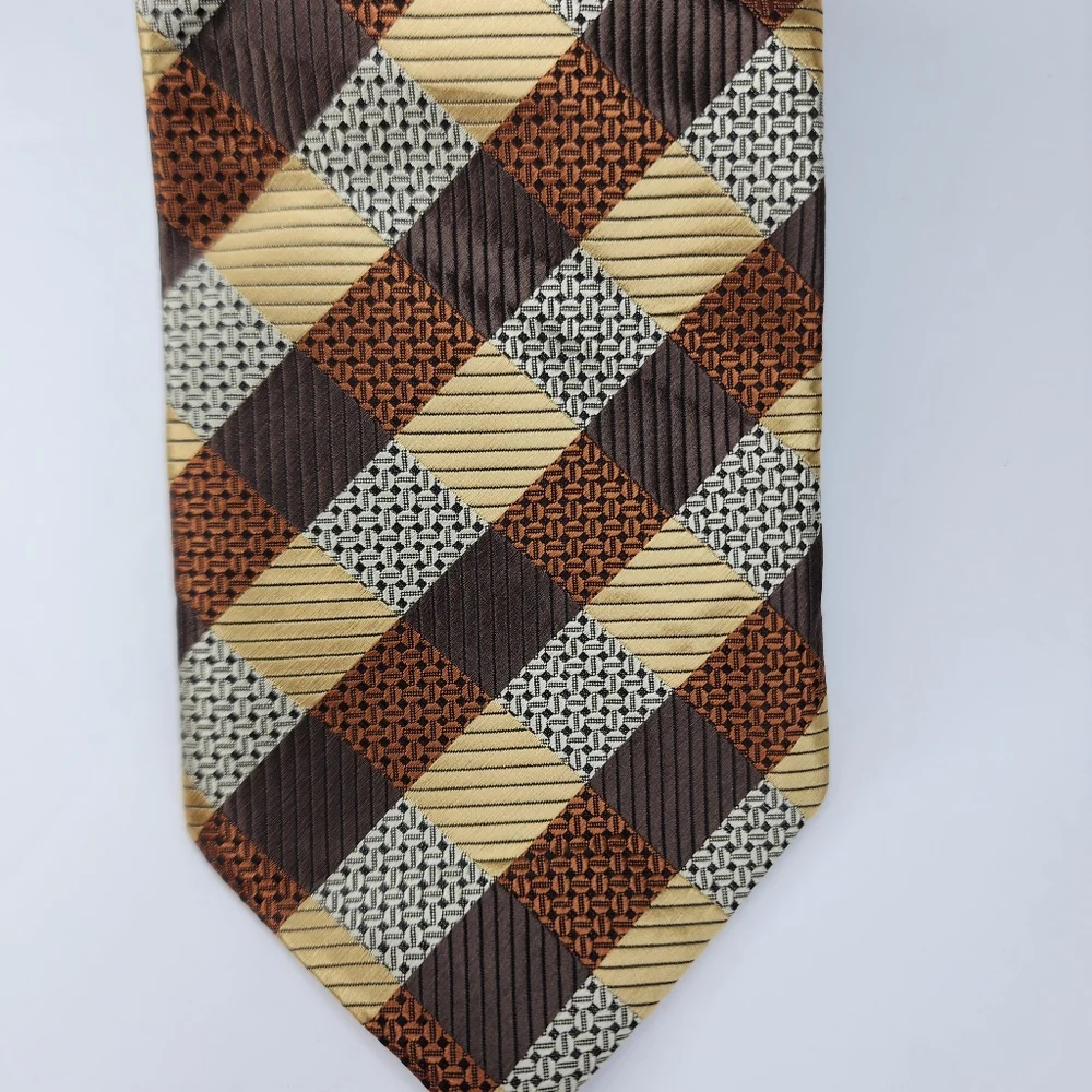 BERGAMO NEW YORK Tan Tie.